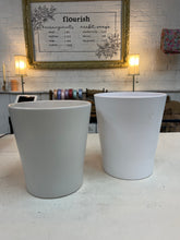 Load image into Gallery viewer, White Ceramic Pots