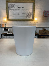 Load image into Gallery viewer, White Ceramic Pots