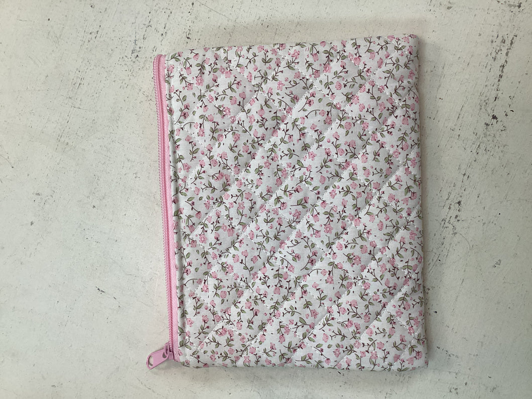 Tiny Roses Small quilted Makeup Bag