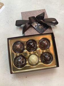 Le Grand Confectionary Chocolate Truffle Box (6-Pieces)