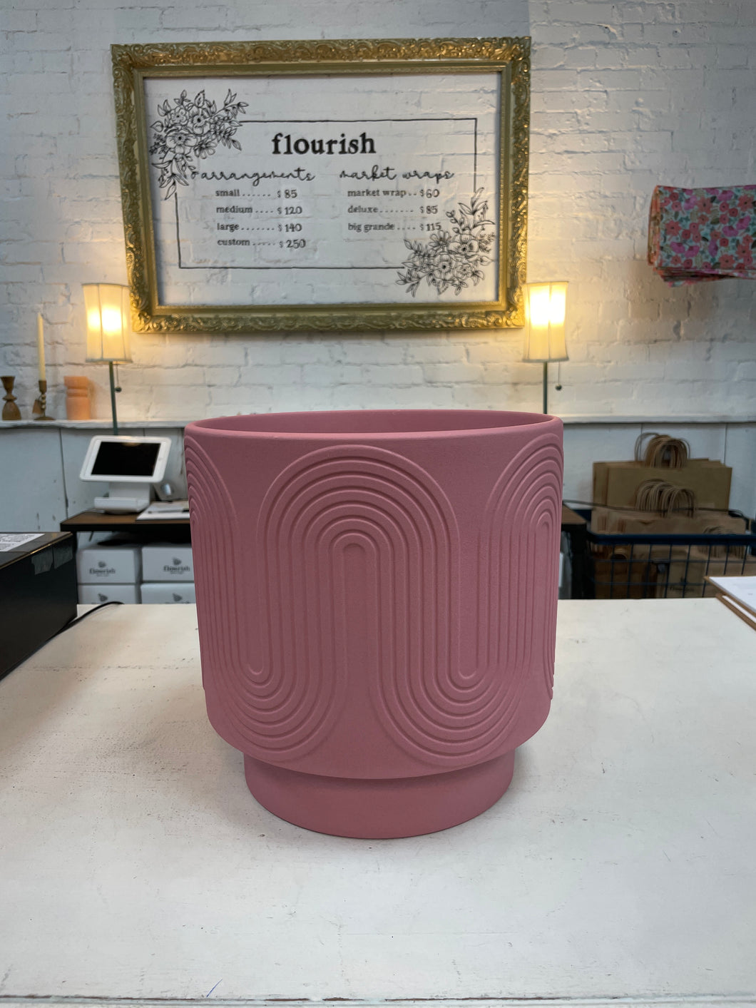 XL Wavy Pink Pot