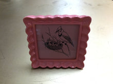 Load image into Gallery viewer, Square Ruffled Resin Photo Frame- 6 Colors