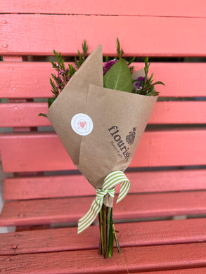 First Friday Market Wrap Class 🎁🌿🎉 Friday 10/3, 6:30pm